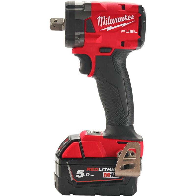 MILWAUKEE BOULONNEUSE À CHOC COMPACTE FUEL 18V 5AH CARRÉ 1 2