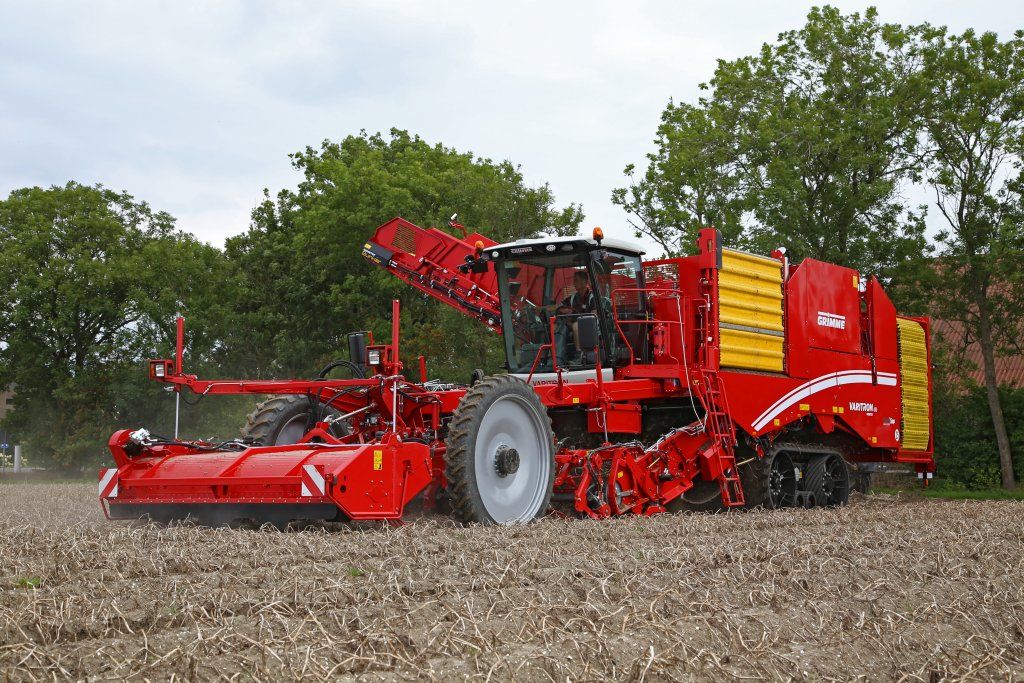 Récolteuse automotrice varitron 470 platinum terra trac asa lift