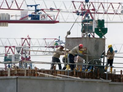 Garde-corps périphériques temporaires : réglementations & obligations