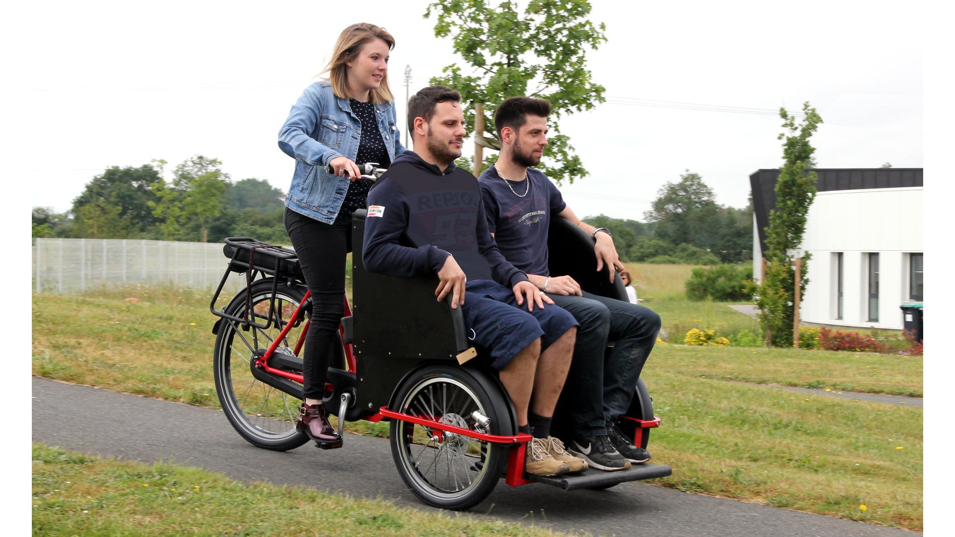 Vélo triporteur pour adulte