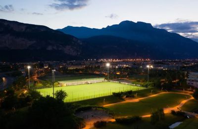 Éclairage d’un stade par PETITJEAN