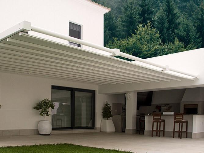 Pergola Toile Rétractable S-Luxe Sauleda® Technical Étanche Suspendue (Bras de Supports) Électrique (Télécommande) Sur Mesure Référence: P S-Luxe Sauleda® Suspendue_0