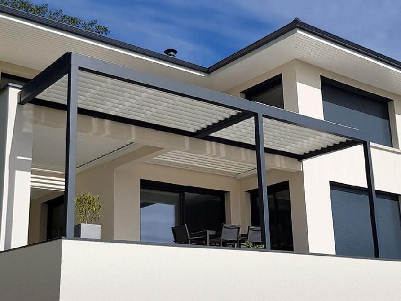 Pergola Bioclimatique Aluminium H1 Adossée Lames Orientables Parallèles Électrique (Télécommande ou Interrupteur) Sur Mesure Référence: Bioclimatique H1 Adossée_0