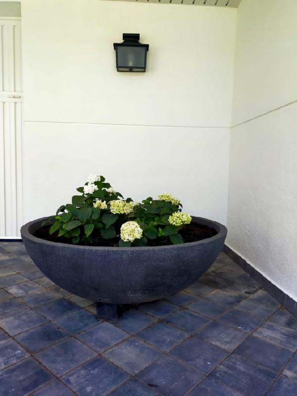 Jardinière Bol en béton cylindrique - Design classique pour zones historiques - Ciment blanc ou gris - Ø118 x 45 cm_0