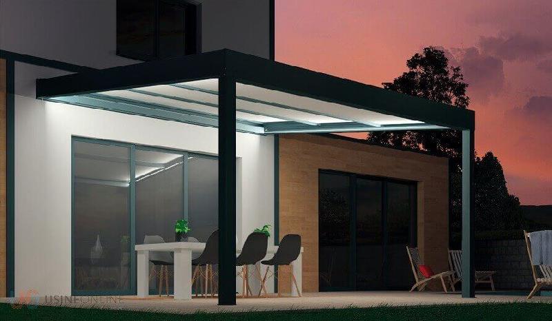 Pergola Aluminium Toit Coulissant Rétractable Panneaux Sandwich Isolant motorisée Adossée Sur Mesure Référence: Pergola Coul Thermo Adossée_0