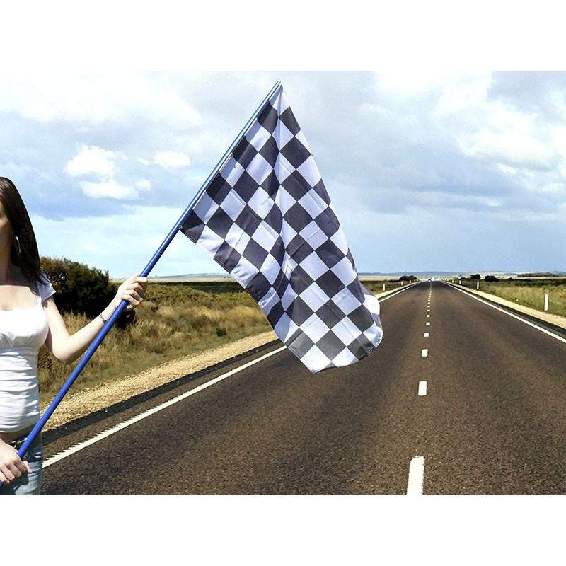 Drapeau à damier noir et blanc - Type Racing pour annoncer la fin de course_0