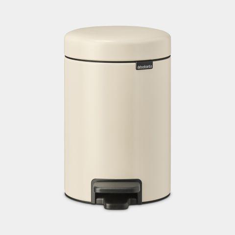 Poubelle à pédale NewIcon 3 litres Soft Beige - Compacte et écologique - Brabantia_0