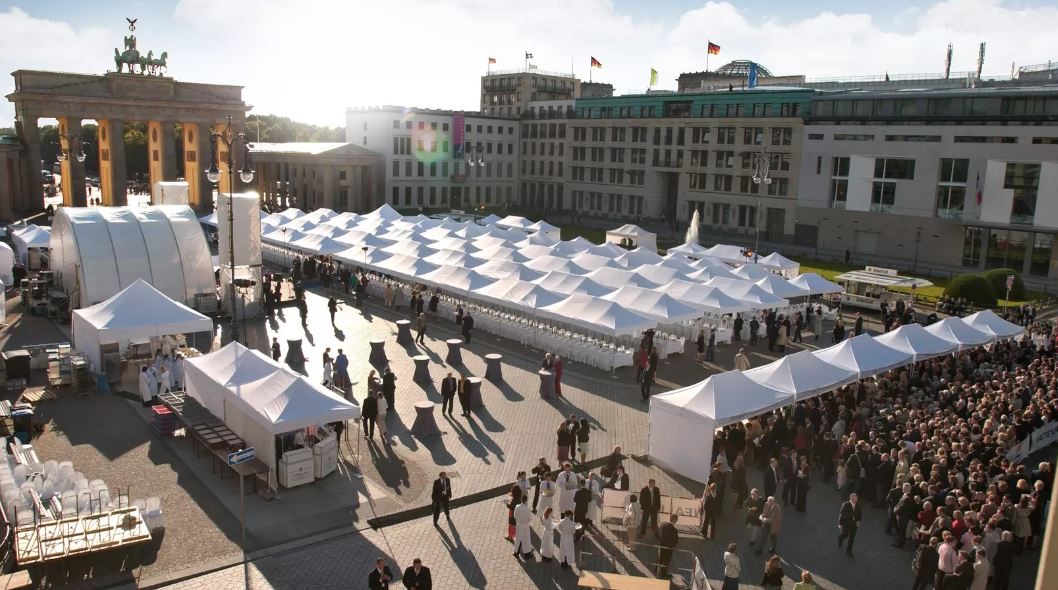 Tente pliante entièrement imperméable pour fêtes et mariages_0