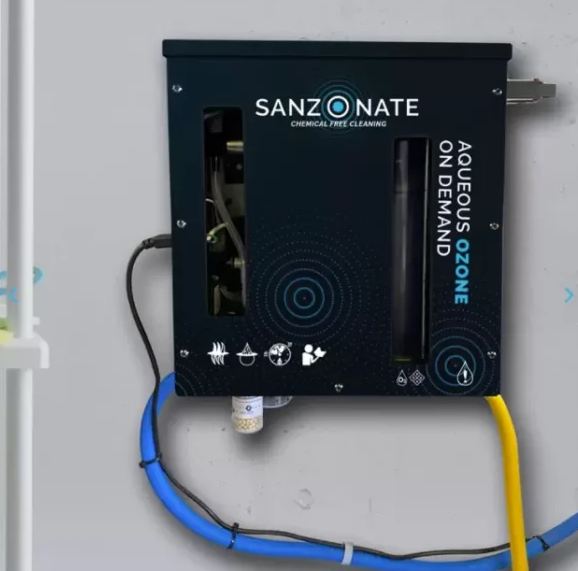 Système de nettoyage à l'eau ozonée sans produits chimiques - Aquaflow Sanzonate_0