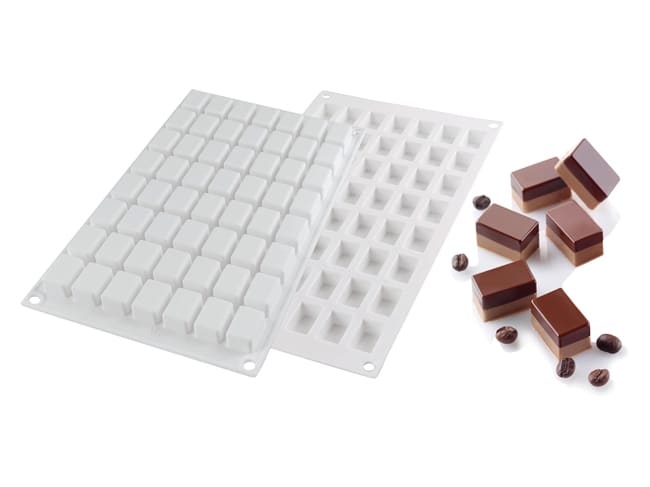 Moule en silicone pour 56 micro rectangles - 30 x 17,5 cm - Résistance -60°C à +230°C - SILIKOMART_0