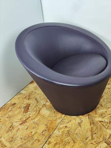 Fauteuil pivotant Girola Tacchini d'occasion - Design contemporain par Lievore Altherr Molina - Formes courbes et enveloppantes_0