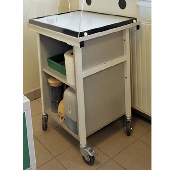 Table mobile pour hotte de laboratoire CRUMAFLOW_0