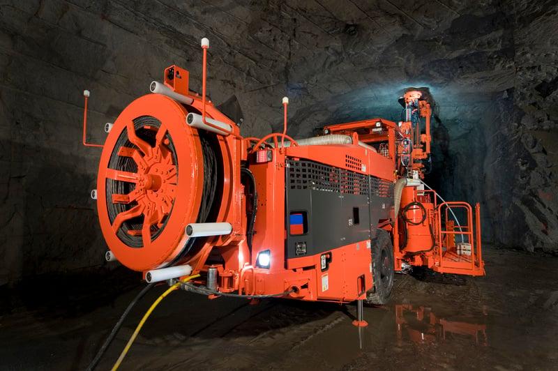 Boulonneur à câble autonome Sandvik DS421 - Renforcement de roche pour mines souterraines et tunnels_0