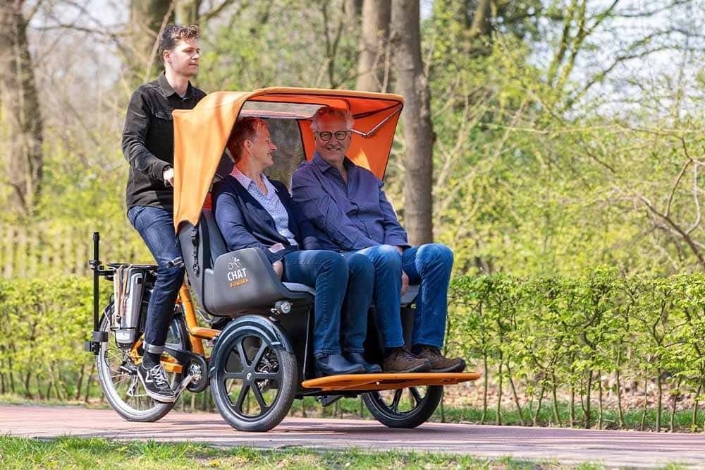 Vélo taxi électrique pour le transport d'une ou deux personnes_0