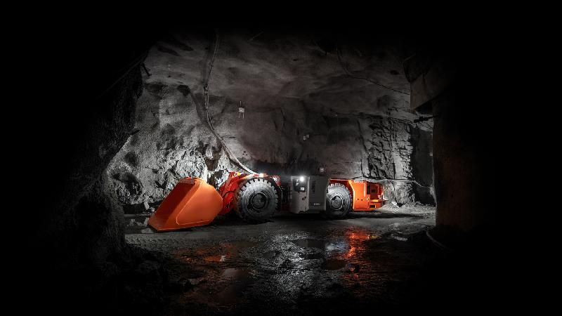 Chargeuse à profil bas - Capacité de 9600 kg pour mines souterraines - Toro LH209L_0