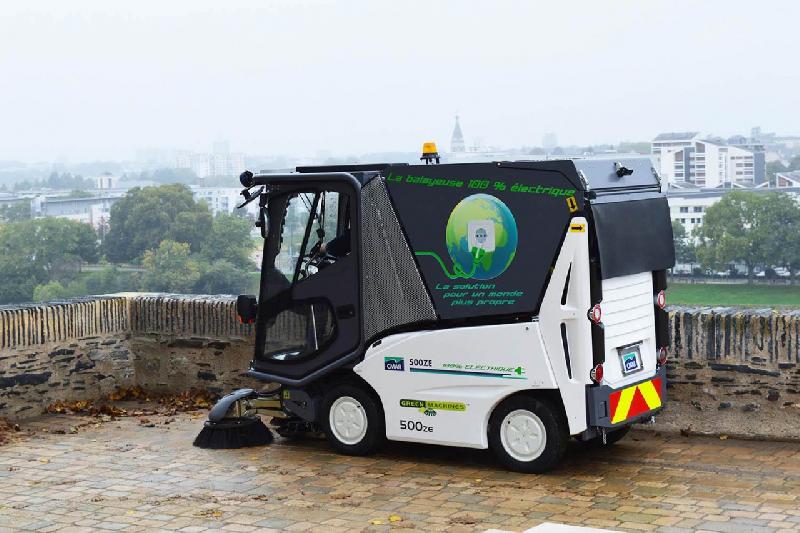 Balayeuse compacte Green Machines 500 ZE (GM5) électrique pour nettoyage de voirie écologique_0