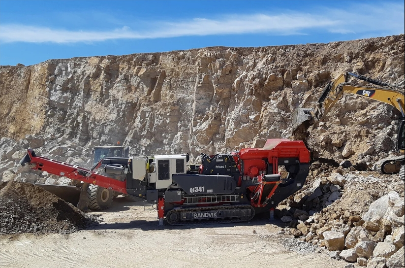 Concasseur à percussion sur chenilles - QI341 HSI - Applications primaires et secondaires_0