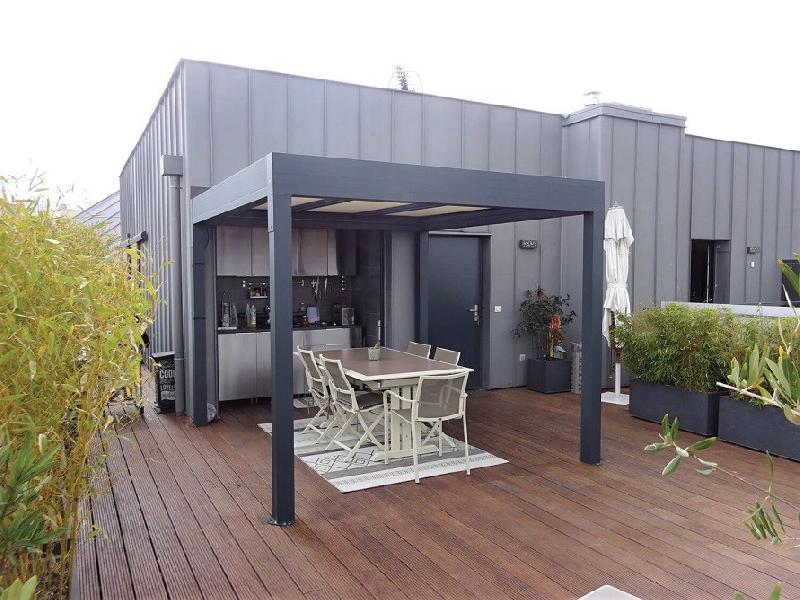 Pergola Aluminium Toit Plat Panneaux Sandwich Isolant Épaisseur 32mm H3 AUTOPORTÉE Sur Mesure Référence: Pergola H3 Sandwich ilot_0