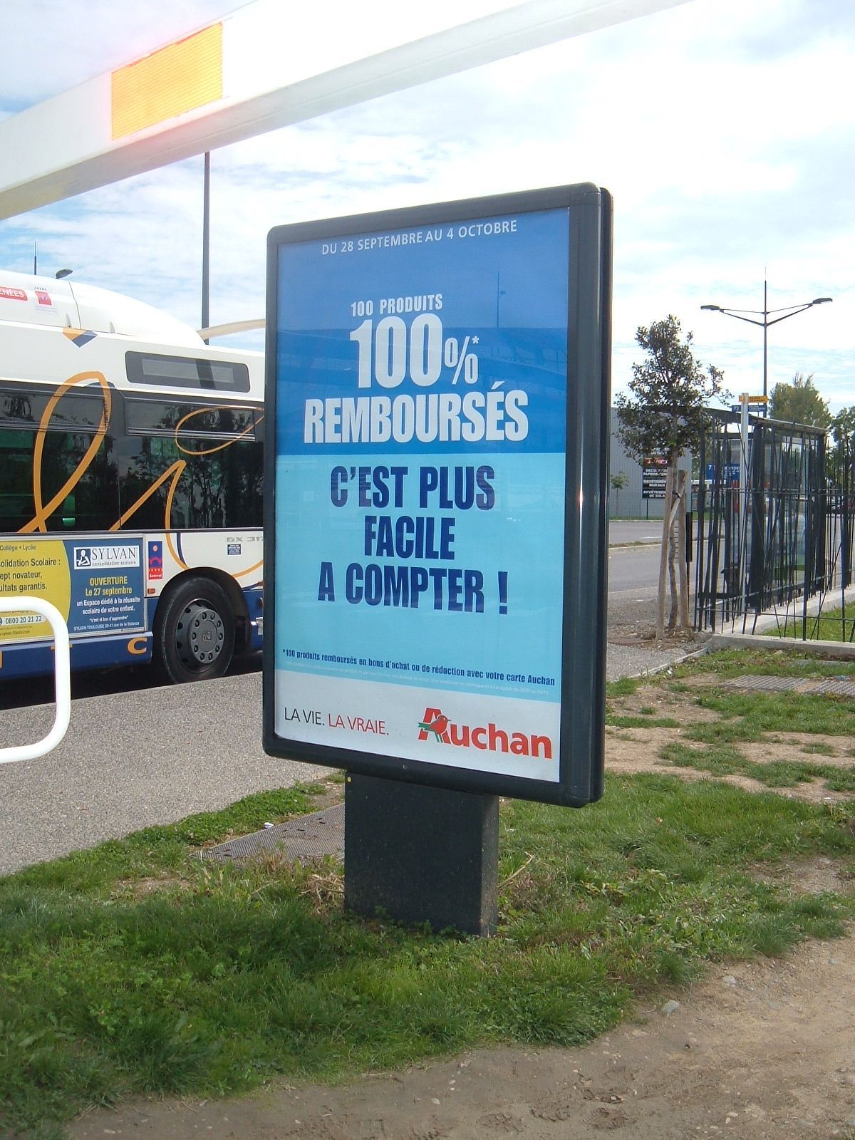 Planimètre extérieur étanche publicitaire simple ou double face  avec ou sans éclairage_0