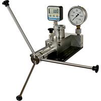 Générateur haute pression à huile jusqu'à 2000 bar, pour la calibration de capteurs de pression ou de manomètres - Référence : GPM2000_0