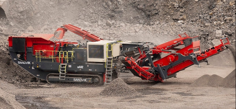 Concasseur à percussion sur chenilles de grande taille - Technologie Prisec - Sandvik QI442 HSI_0