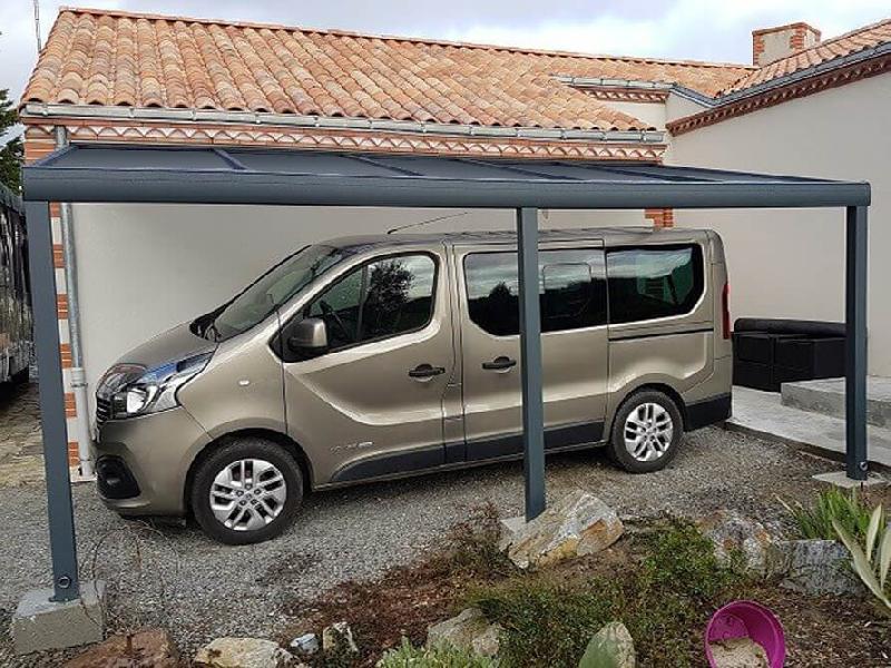 Carport Aluminium avec Toit Panneaux Sandwich Isolant Épaisseur 32mm Adossé Abri Voiture & Camping Car Sur Mesure Référence: Carport Pente Sandwich Adossé_0