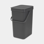 Poubelle Brabantia Sort &amp; Go - 12 litres - Grey - Multi-talent - Volume S - Prise à la base - Support mural inclus