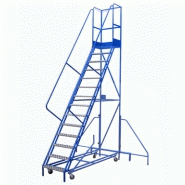 Escabeau industriel de sécurité à roulettes - 14 marches - plateforme haute avec plinthe 150 mm