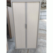 Armoire haute métallique Steelcase d'occasion - 4 étagères réglables - 43x100x198 cm - rideaux coulissants