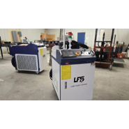 Poste de soudure laser 3-en-1 1500W - découpe et décapage