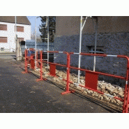 Barrière de chantier - Plaque centrale - Longueur 1,50 m - Revêtement polyester rouge